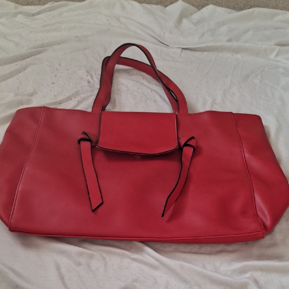 Elizabeth Arden Vibrant Red Tote